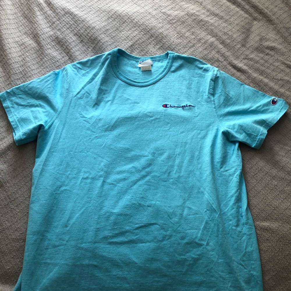 Men’s Champion blue t-shirt